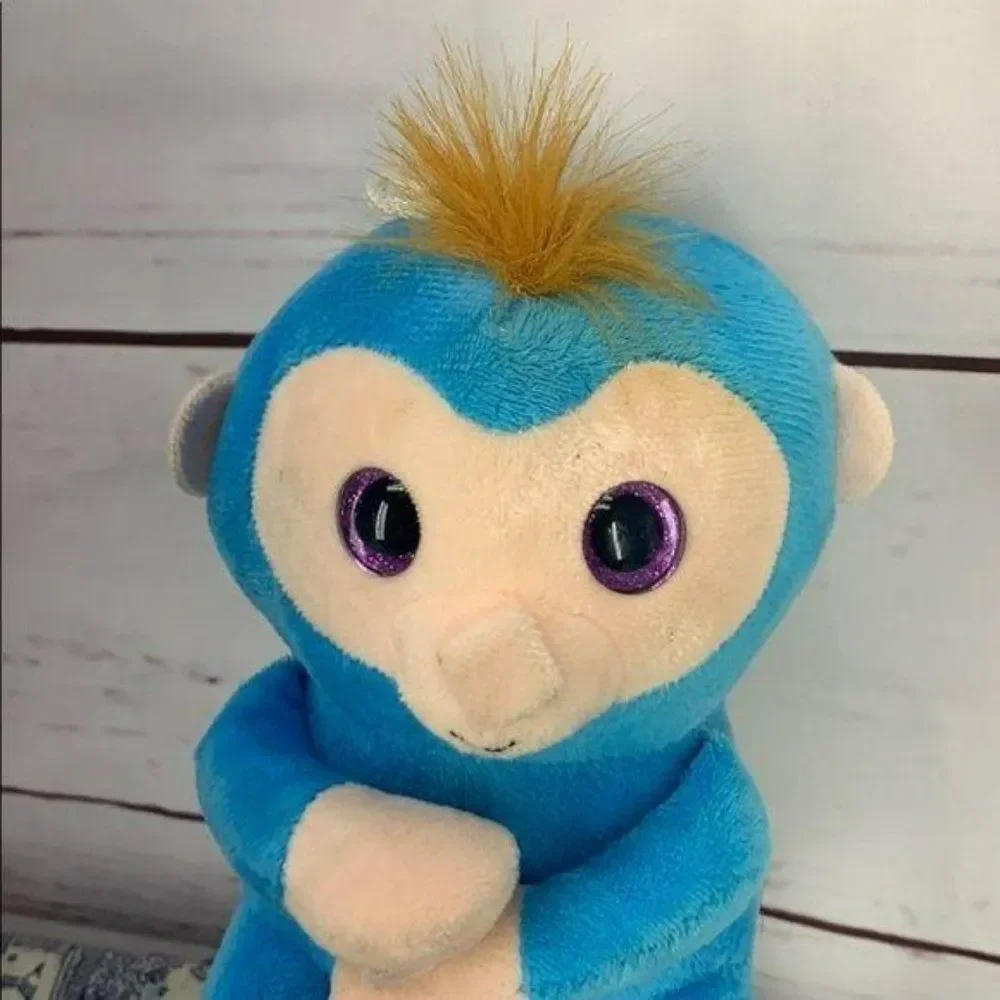 Fingerlings Hugs - Monkey Blue‎ body Purple Eyes Plush Stuffed Toy